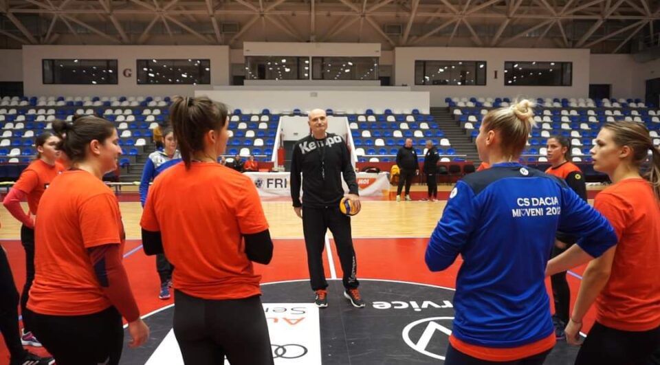 FOTO Dacia Mioveni Robert Licu, noul antrenor principal al Daciei Mioveni